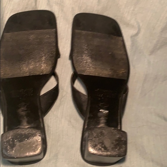 diba USA Black Leather square toe heel. - Picture 4 of 8